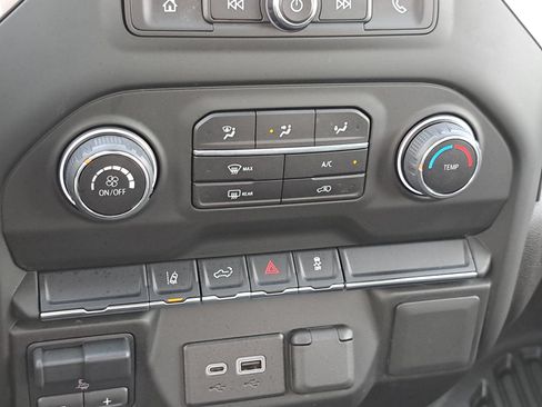 Used 2025 Chevrolet Silverado 2500 W/T w/ WT Convenience Package AWD/4WD image 18