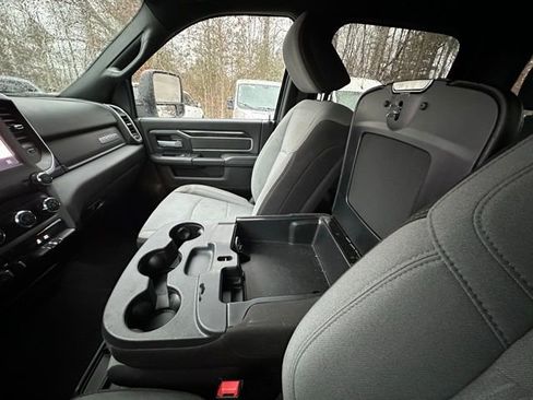 Used 2024 RAM 2500 Big Horn w/ Bed Utility Group image 25