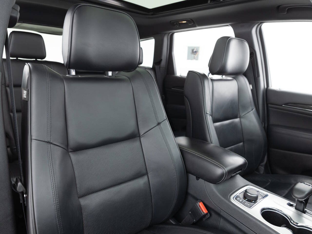 Used 2015 Jeep Grand Cherokee High Altitude AWD/4WD image 26