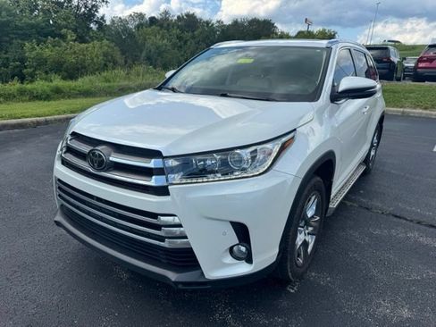 Used 2018 Toyota Highlander Limited Platinum AWD/4WD image 7