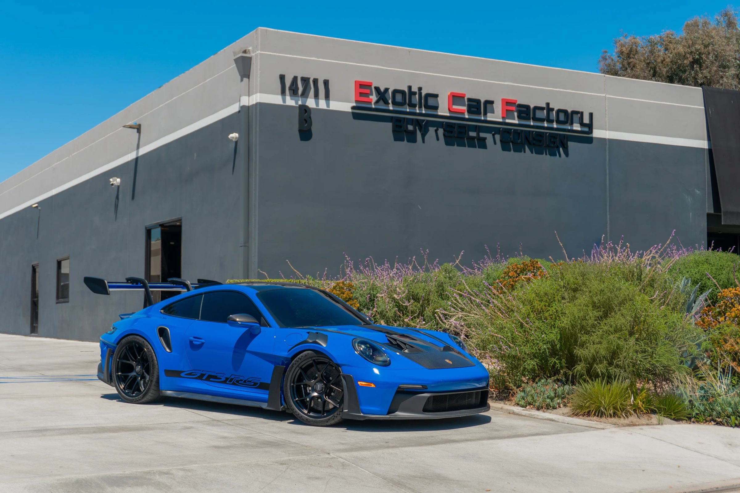 Used 2024 Porsche 911 GT3 RS RWD image 1