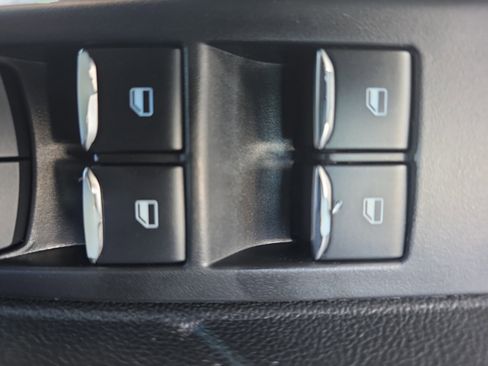 Used 2022 Ford Escape SEL w/ Technology Package image 16