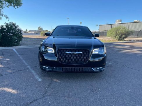 Used 2015 Chrysler 300 S image 3