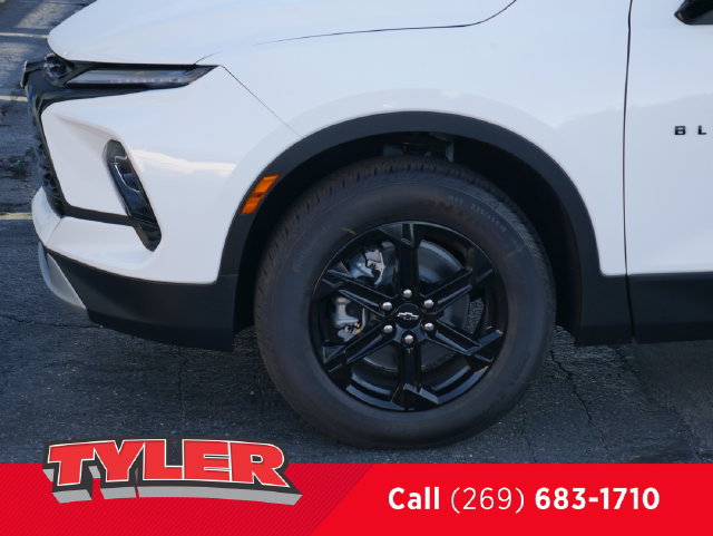 New 2026 Chevrolet Blazer LT w/ Convenience Package AWD/4WD image 46