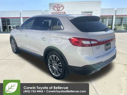 Used 2016 Lincoln MKX Reserve w/ Climate Package image 3