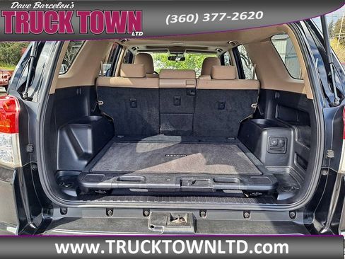 Used 2010 Toyota 4Runner SR5 image 11