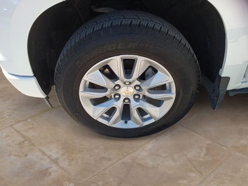 Used 2025 Chevrolet Silverado 1500 Custom image 22