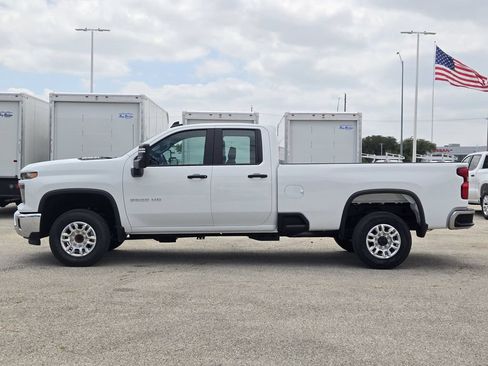Used 2026 Chevrolet Silverado 2500 W/T w/ WT/CX Safety Package RWD image 4