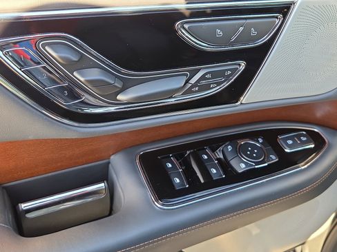Used 2023 Lincoln Navigator Black Label image 14