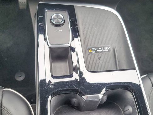 Certified 2025 Buick Enclave Sport Touring image 16