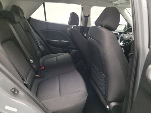 Used 2021 Hyundai Venue SE FWD image 19