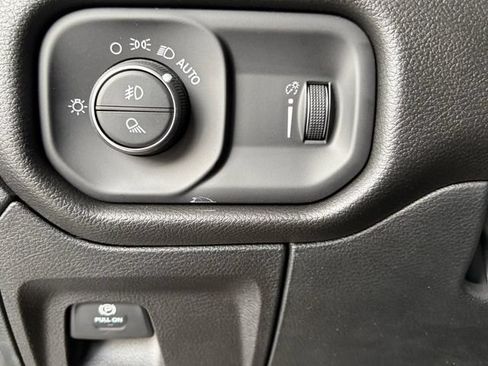New 2026 RAM 1500 Warlock AWD/4WD image 29