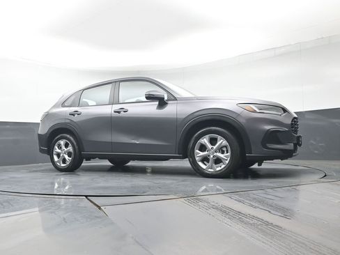 Certified 2024 Honda HR-V LX image 34