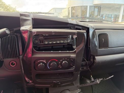 Used 2002 Dodge Ram 1500 Truck 4x4 Quad Cab image 12