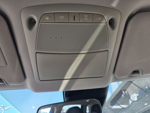 Used 2020 Nissan Rogue SV image 29