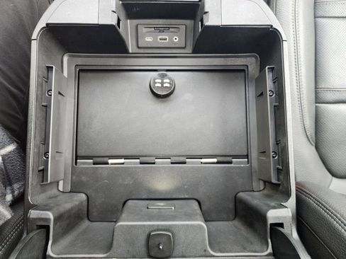 Used 2020 GMC Sierra 2500 Denali w/ Denali Ultimate Package image 50