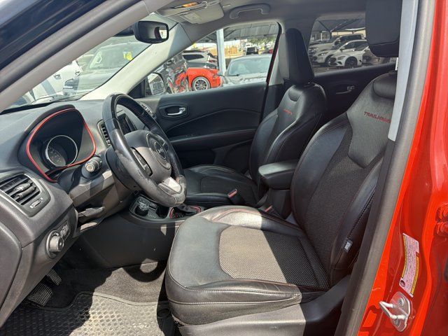 Used 2018 Jeep Compass Trailhawk w/ Navigation Group AWD/4WD image 10