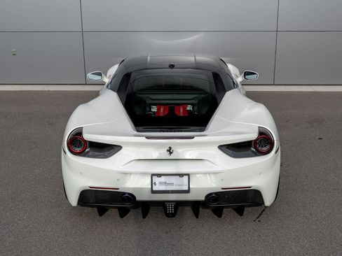 Used 2018 Ferrari 488 GTB RWD image 7