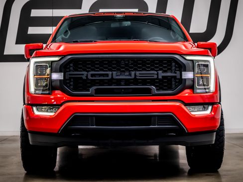 Used 2021 Ford F150 Lariat w/ Equipment Group 502A High AWD/4WD image 3
