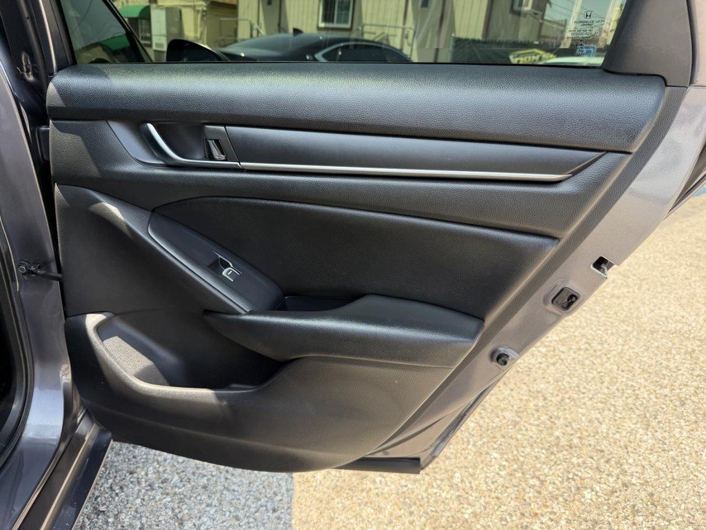 Used 2019 Honda Accord LX image 35