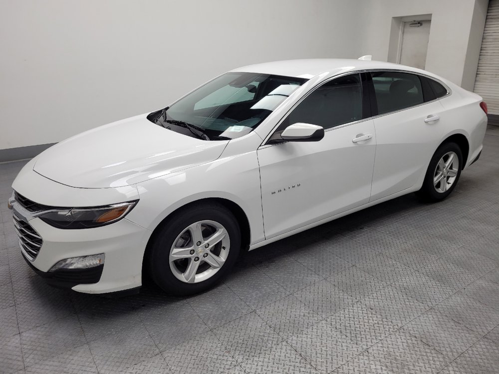 Used 2024 Chevrolet Malibu LT FWD image 2