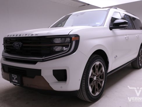 Used 2025 Ford Expedition Max King Ranch image 1