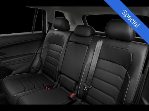 Used 2019 Volkswagen Tiguan SE w/ Panoramic Sunroof Package AWD/4WD image 34
