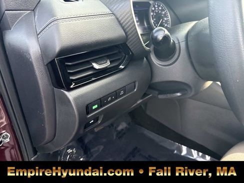 Used 2023 Nissan Sentra SV image 20