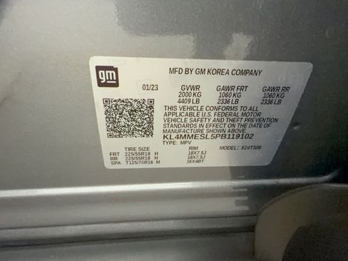 Used 2023 Buick Encore GX Select w/ Safety Package II AWD/4WD image 31