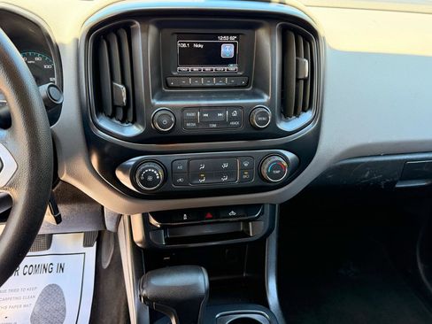 Used 2016 Chevrolet Colorado W/T w/ WT Convenience Package AWD/4WD image 28