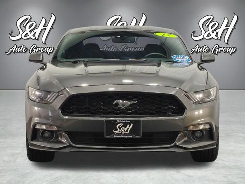 Used 2017 Ford Mustang Coupe w/ Equipment Group 051A RWD image 20