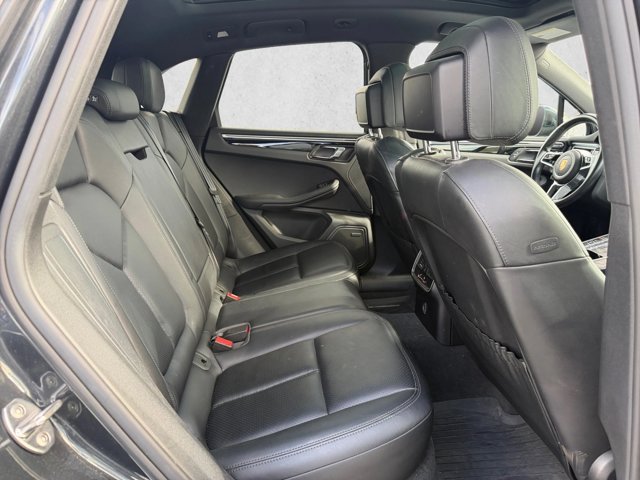 Used 2017 Porsche Macan S AWD/4WD image 18