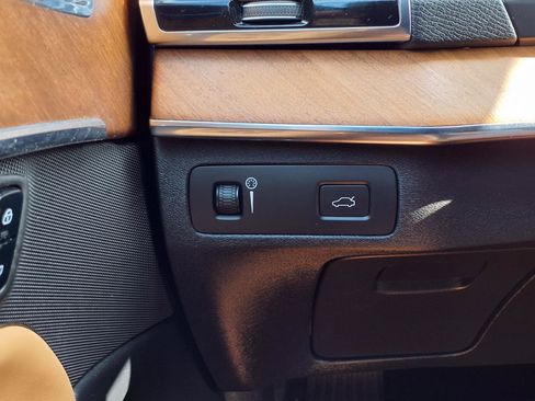 Used 2018 Volvo XC90 T6 Inscription w/ Convenience Package AWD/4WD image 9
