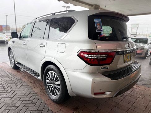 Used 2021 Nissan Armada SL w/ Captain's Chairs Package image 6
