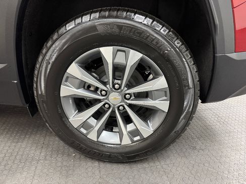 New 2026 Chevrolet Equinox LT w/ Safety and Technology Package AWD/4WD image 10