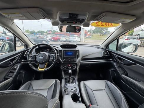 Used 2022 Subaru Crosstrek 2.5i Sport w/ Moonroof Package AWD/4WD image 15