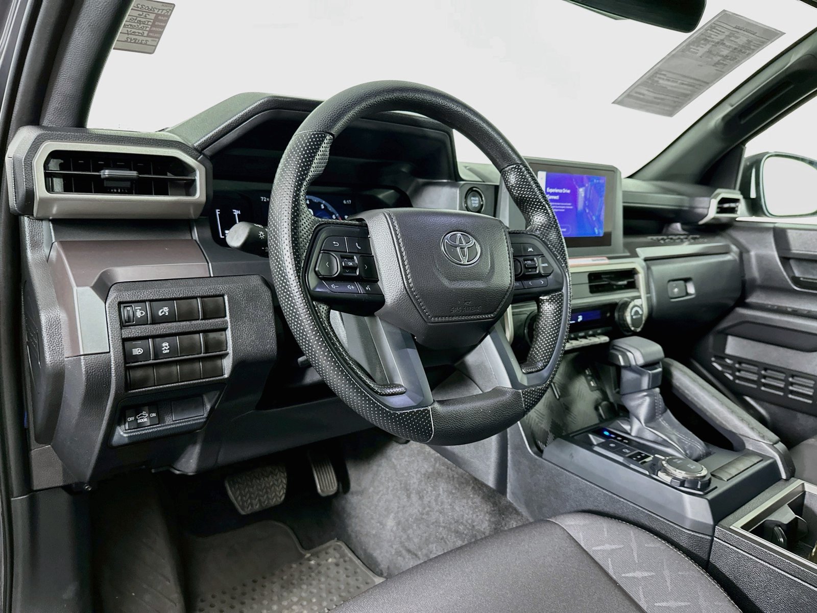 Certified 2026 Toyota Tacoma SR5 AWD/4WD image 9
