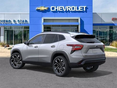 New 2026 Chevrolet Trax RS image 3