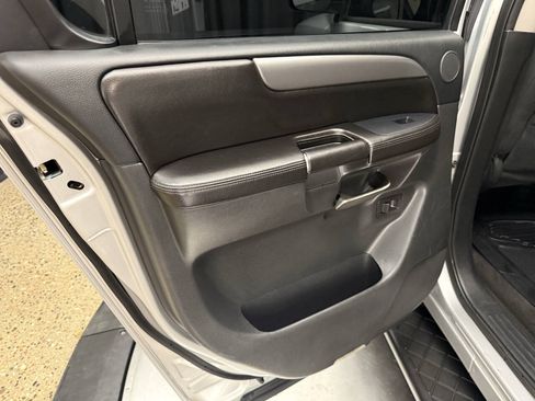 Used 2012 Nissan Armada SV AWD/4WD image 27