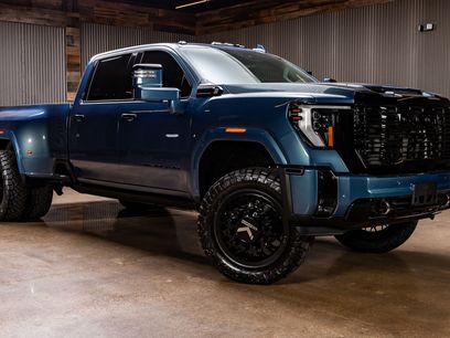 Used 2025 GMC Sierra 3500 Denali w/ Denali Reserve Package