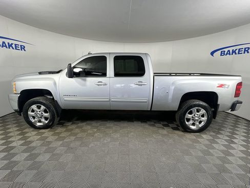 Used 2012 Chevrolet Silverado 2500 LTZ w/ LTZ Plus Package image 6