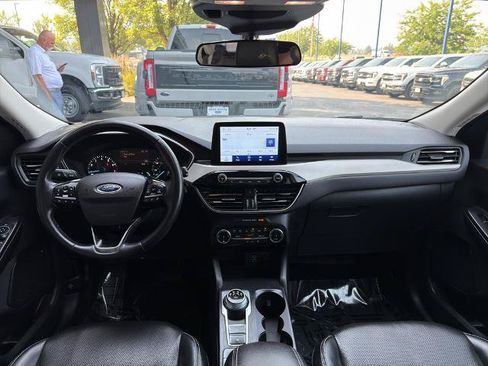 Certified 2022 Ford Escape SEL AWD/4WD image 32