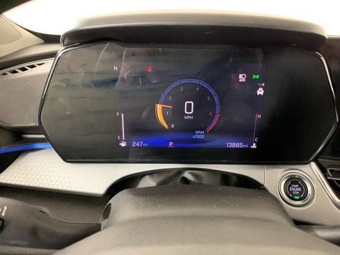 Used 2025 Chevrolet Trax LT image 18