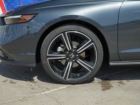 Used 2026 Honda Accord SE image 12