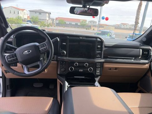 Used 2025 Ford F350 Lariat w/ Lariat Ultimate Package AWD/4WD image 14