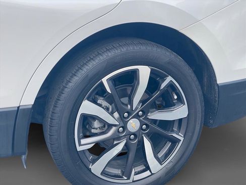 Used 2023 Chevrolet Equinox Premier FWD image 29