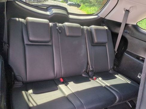 Used 2018 Toyota Highlander XLE AWD/4WD image 22