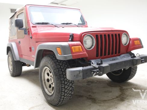 Used 2004 Jeep Wrangler X AWD/4WD image 7