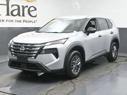 Used 2024 Nissan Rogue S AWD/4WD image 35