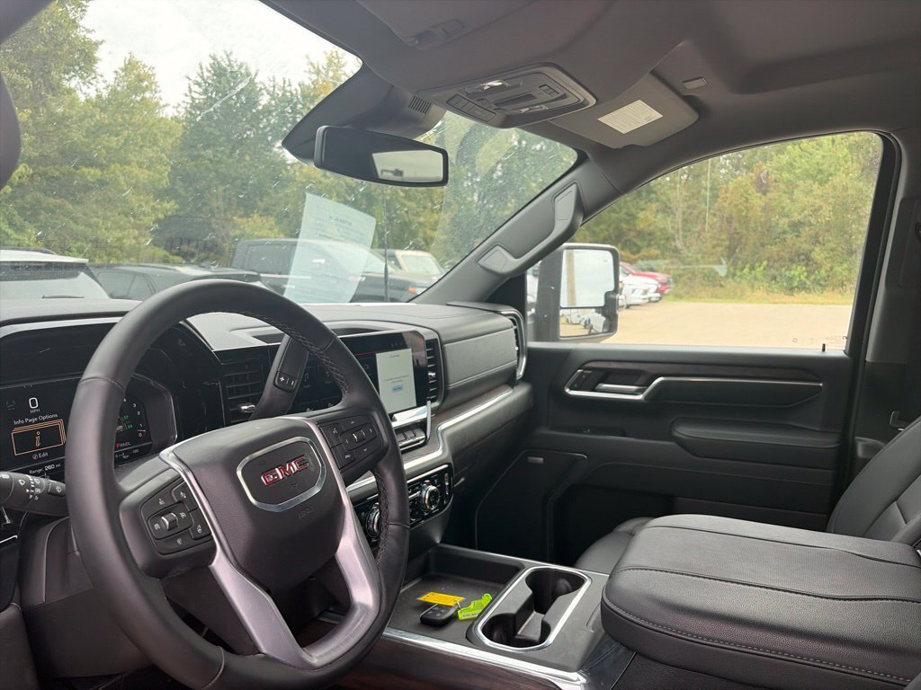 Used 2024 GMC Sierra 2500 SLT w/ SLT Premium Package AWD/4WD image 18